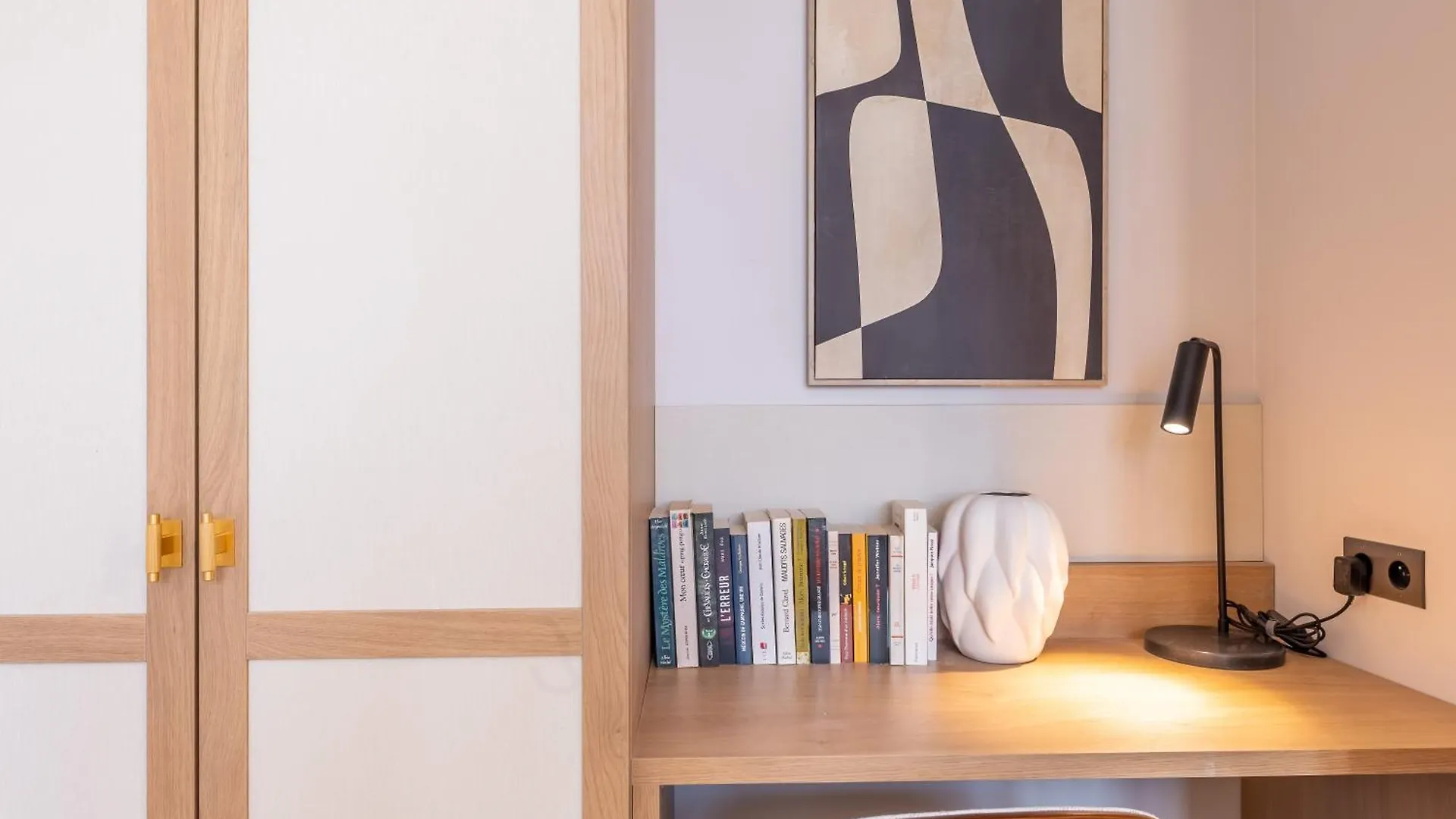 Quartier Libre Opera Apartahotel 5*